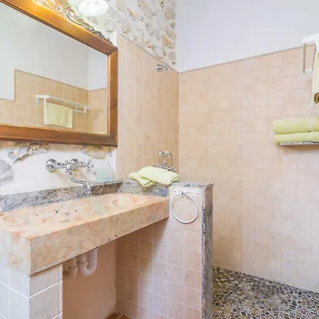 La Bisbal Villa *